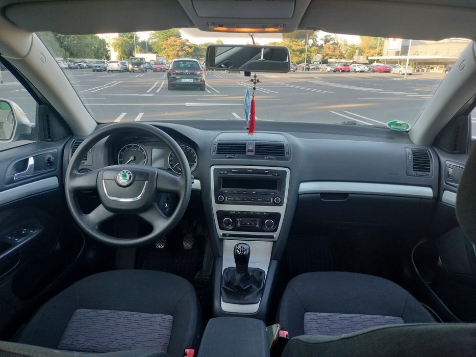Vând Skoda Octavia