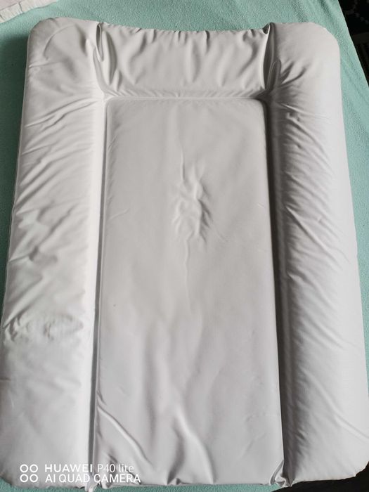 Матраче за смяна на памперси