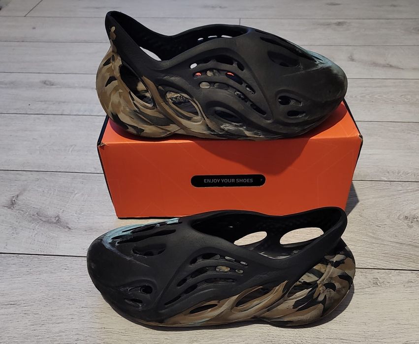Adidas spuma 43-44