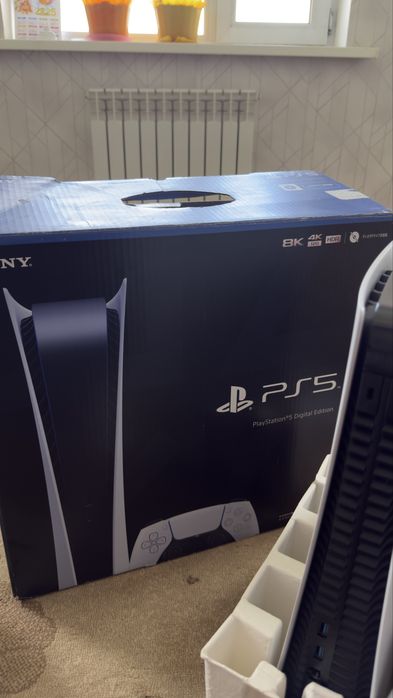 Продам PS5 с 2мя джойстиками