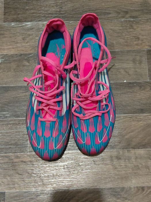 Продаю бутсы хорошей ценой