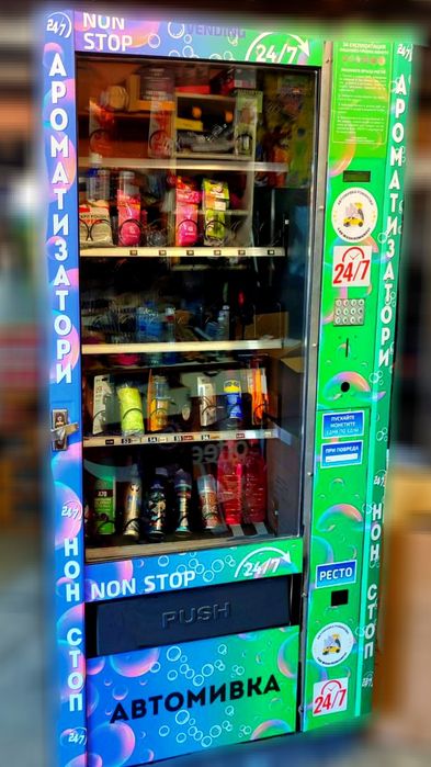 Вендинг машина за кафе / вендинг машина за храни и напитки