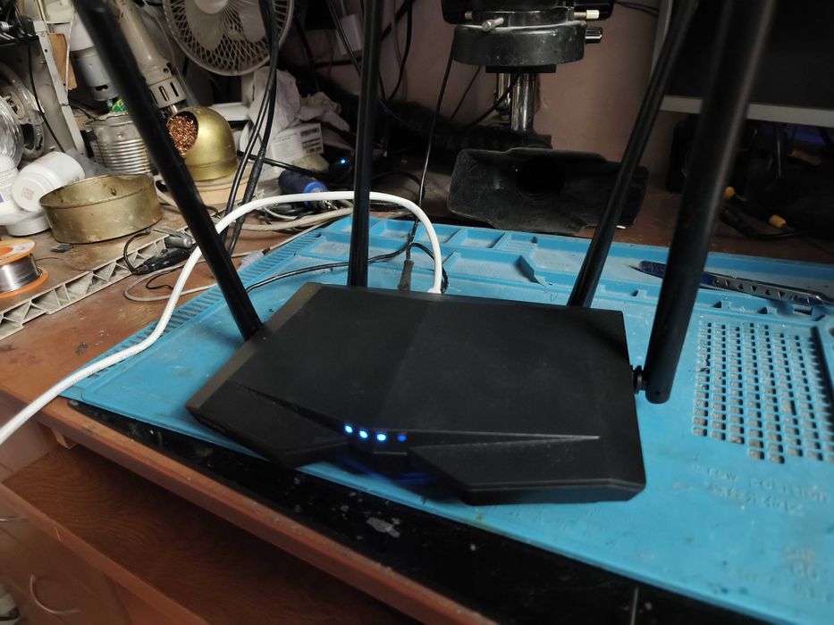 Роутер Tenda AC6