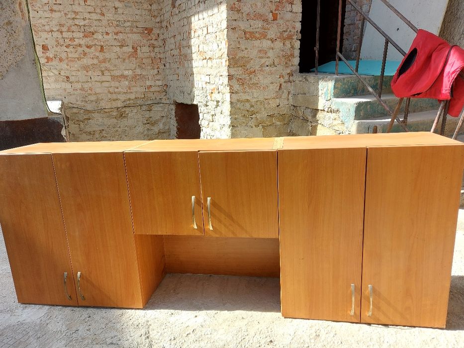 Шкаф за кухня в добро състояние