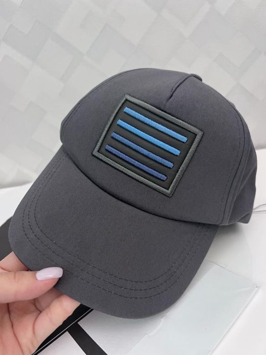 Кепки, бейсболки Pierre Cardin