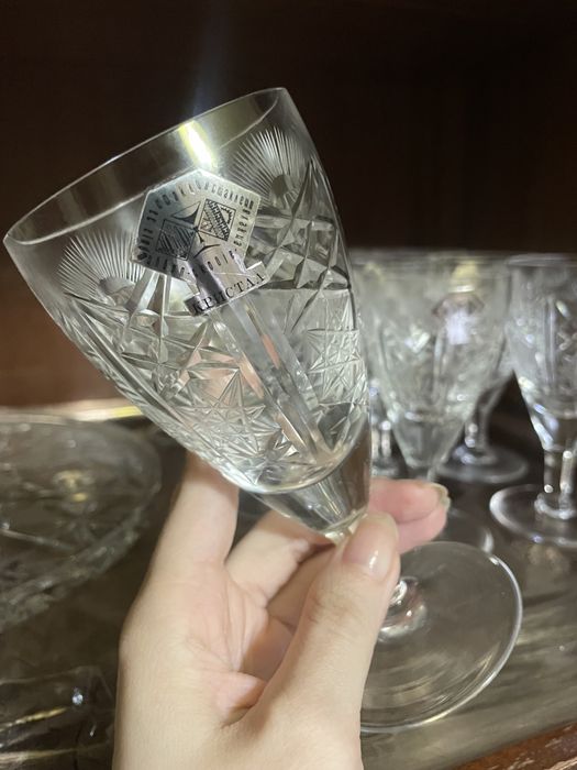 Хрустальная тортница и хрустальные фужеры