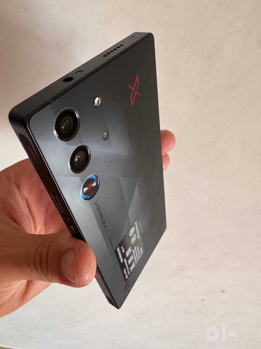 Red Magic 10 Pro+ 24/1TB, идеальное состояние