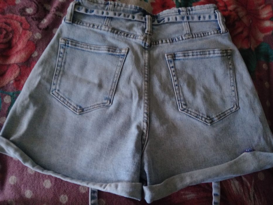 Шорты на лето с поесом