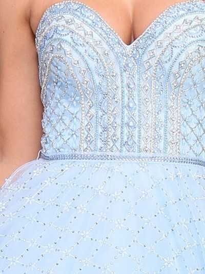Бална рокля в небесно синьо, обсипана с мъниста, S размер