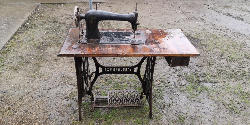 Mașina cusut Singer