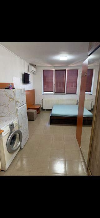 Garsoniera / zona UTA / ocupabila imediat !