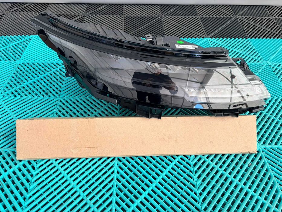 Far dreapta LED Low RT Land Rover Range Rover Evoque facelift L551 2024+ nou complet cu calculator original gri fumuriu
