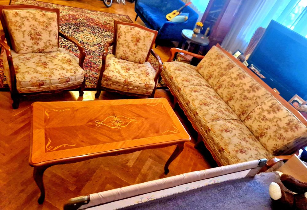 Барокова холна гарнитура, масивно дърво.