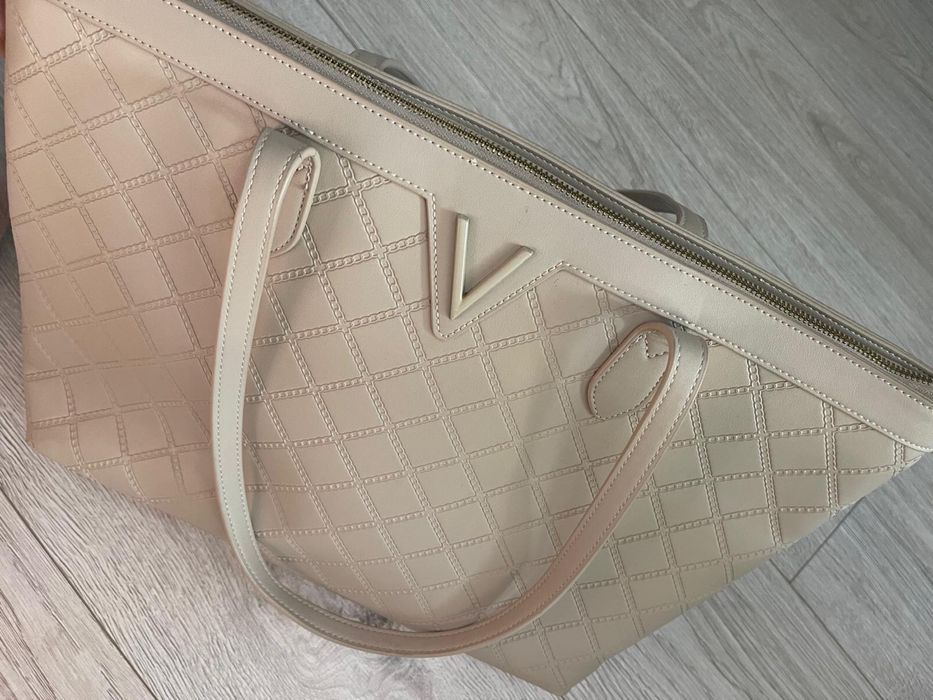 Geanta Valentino