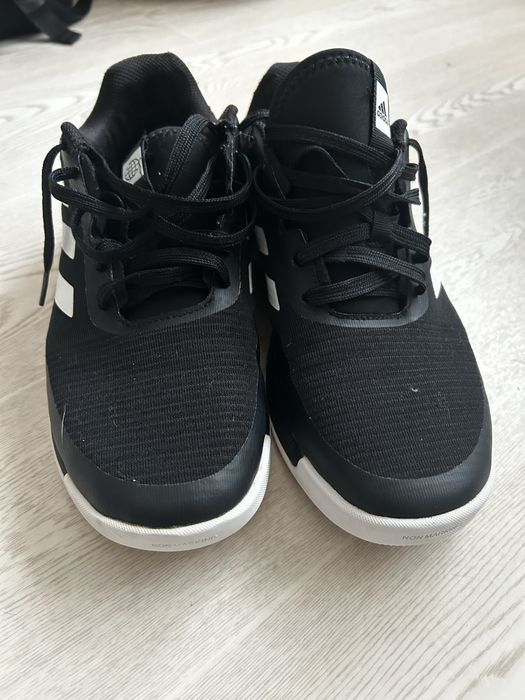 Кроссовки Адидас