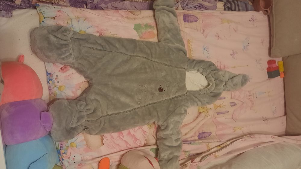 Продается комбинезон