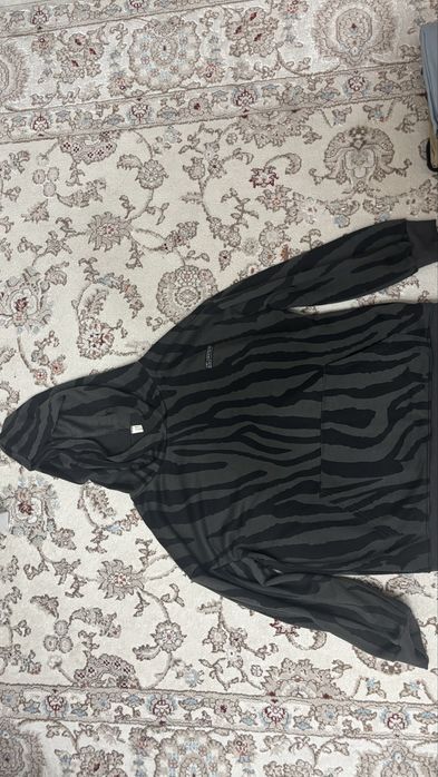 Одежда на продажу