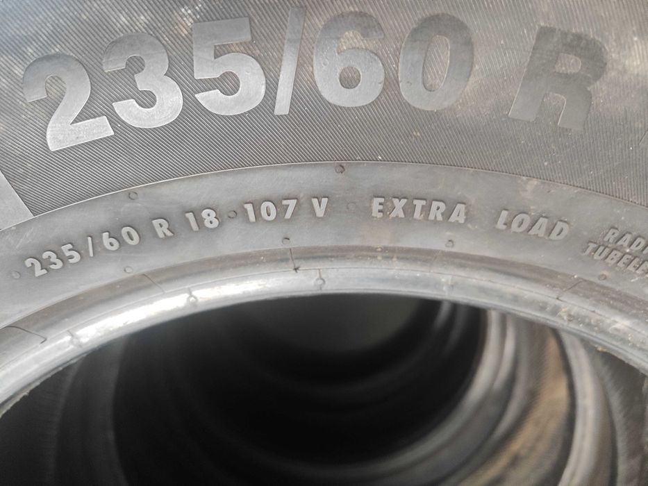 4бр.летни гуми 235/60/18 Continental
