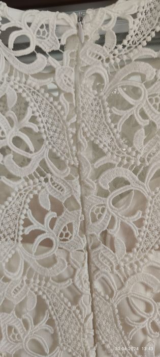 Официална дантелена рокля