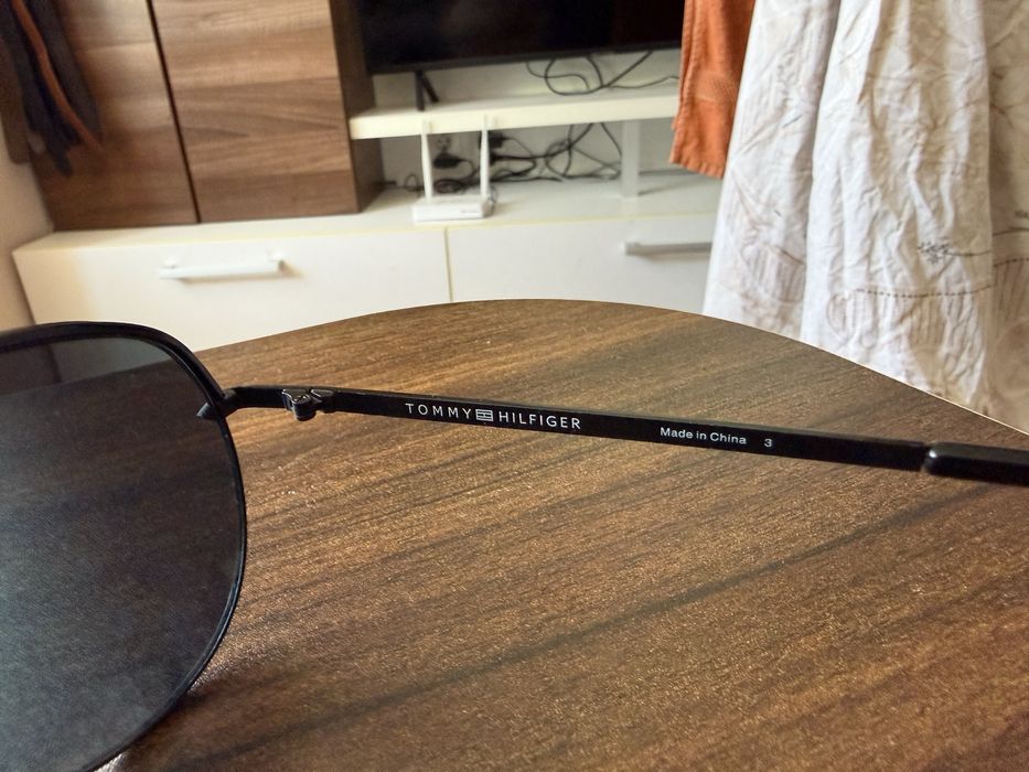 Слънчеви очила Tommy Hilfiger