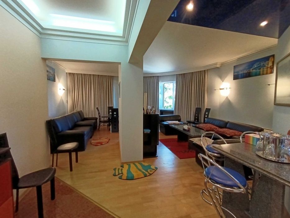 тристаен апартамент в центъра на Габрово