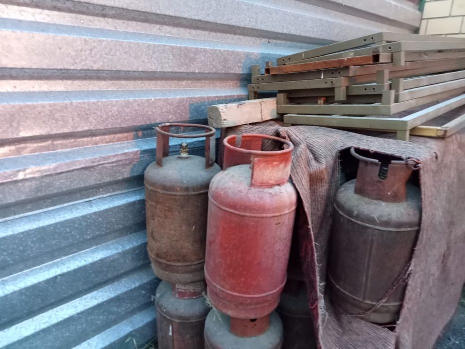 Продам газовые баллоны