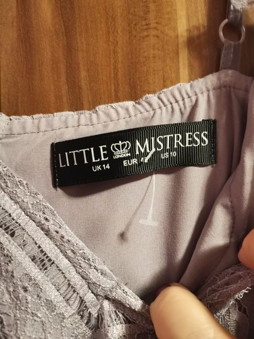 Vand rochii  de ocazie  dama