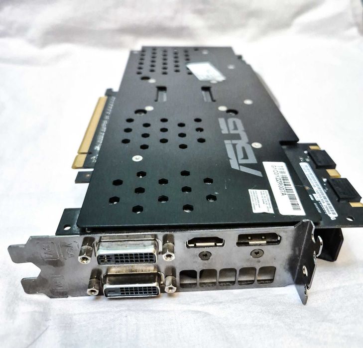 Placă video ASUS GeForce GTX 970 Strix OC 4GB GDDR5 (DirectCU II)