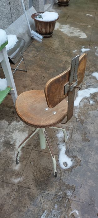 Четирикрако въртящо се столче