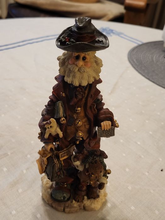 ОСЕМ Колекционерски фигурки на   "BOYS BEARS&FRIENDS "