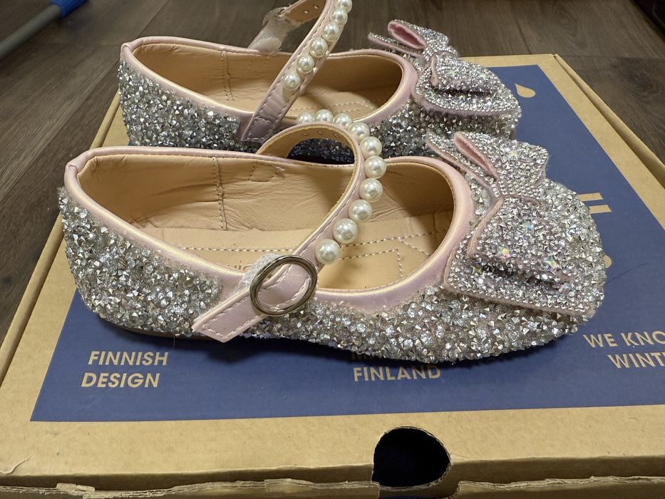 Туфли для девовек 31 размер стелька 19 см