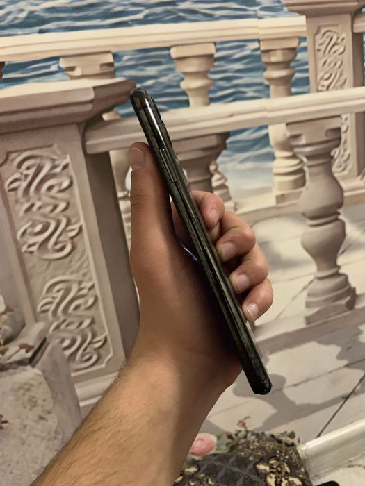 Iphone 11pro max 77yomkst idial hamma joyi ishlaydi aybi yoq