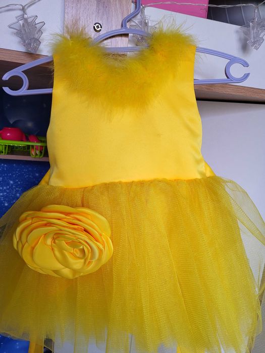 Красивое детское платье 80 размер