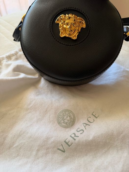 Versace кожена чанта