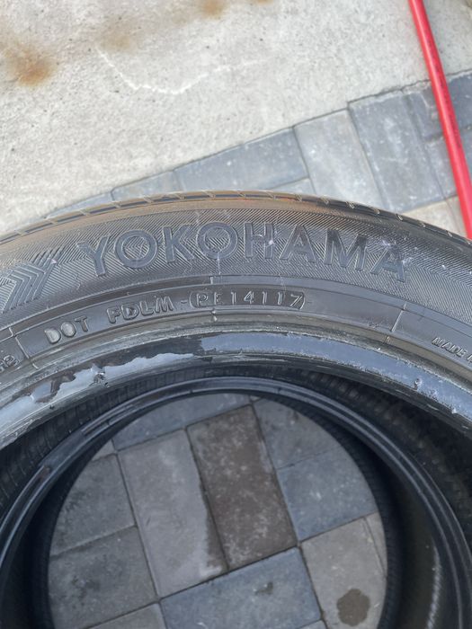 Yokohama 215,55,17 шина