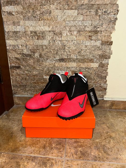 Детски футболни обувки Nike Phantom