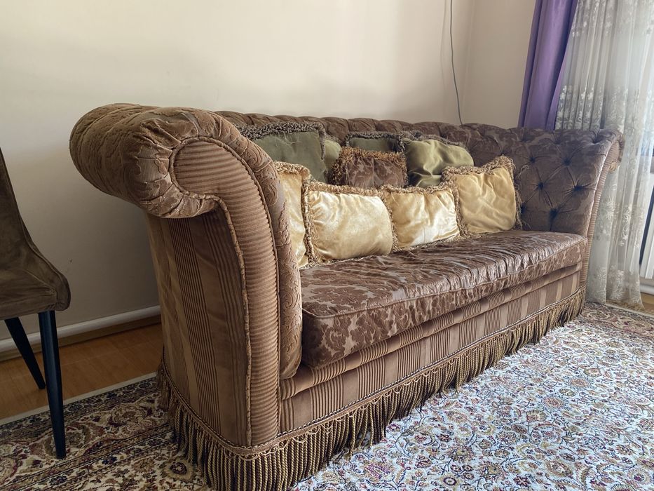 Продам диван в хорошем состоянии