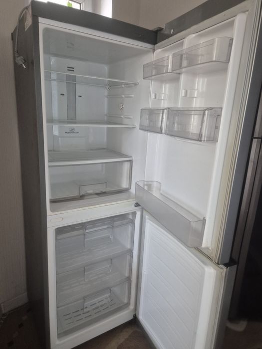 Продаётся Холодильник