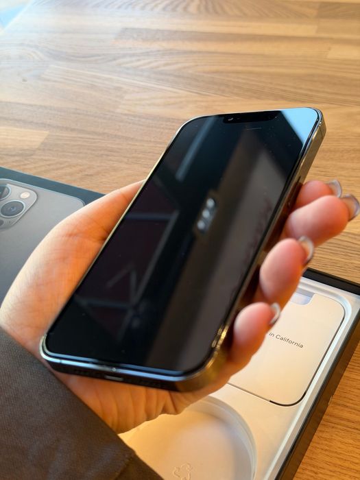 Продам iPhone 13 Pro, 256 ГБ, Graphite