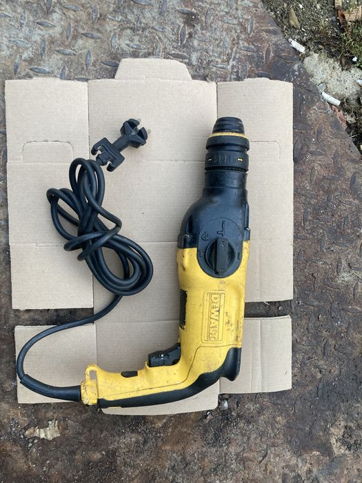 Rotopercutor Dewalt Italia