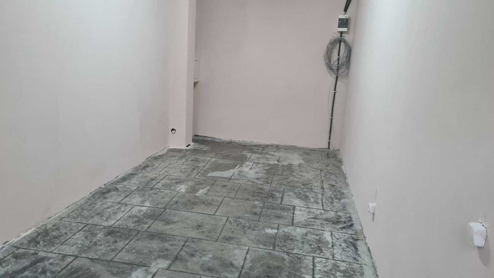 Дава се под наем Гараж / Паркомясто в София, Зона Б-5 - 14 кв.м за 348.84 € - Снимка #1