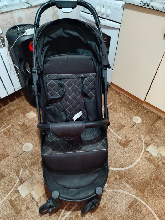 Коляска прогулочная