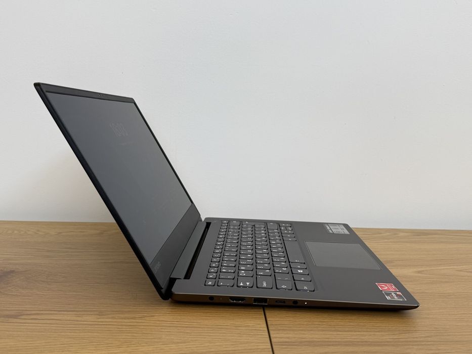 14" Lenovo 530s - Ryzen 3 / 8GB RAM / 128GB SSD / Лаптоп