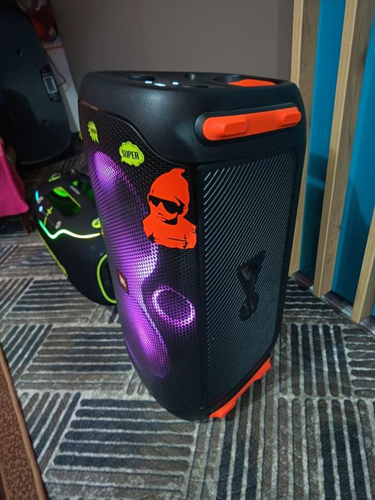 Boxe de vânzare Jbl partybox110, 1400 lei neg. Hopestar A80 noua + microfon. 1000 lei