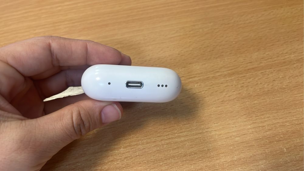 AirPods Pro 2 (USB-C)