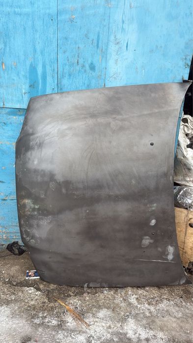 Капот карина е тайота carina