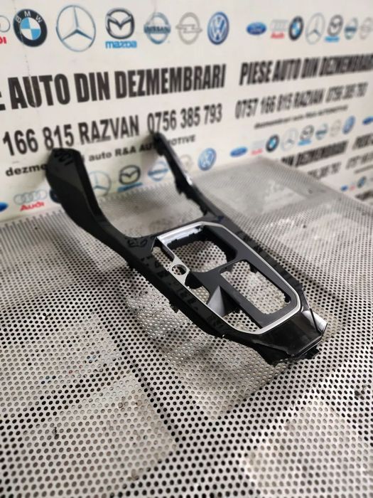 Ornament Trim Consola Centrala Schimbator Bmw Seria 1 F40 F41 Volan Stanga Mic Defect Dezmembrez Bm
