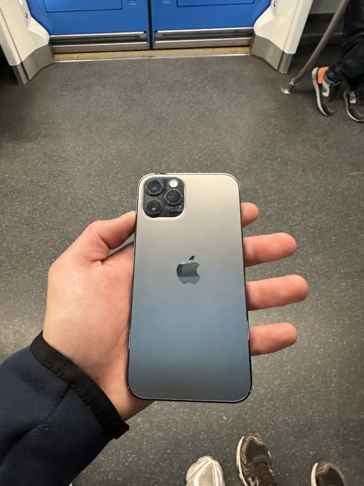 iPhone 12 pro Blue