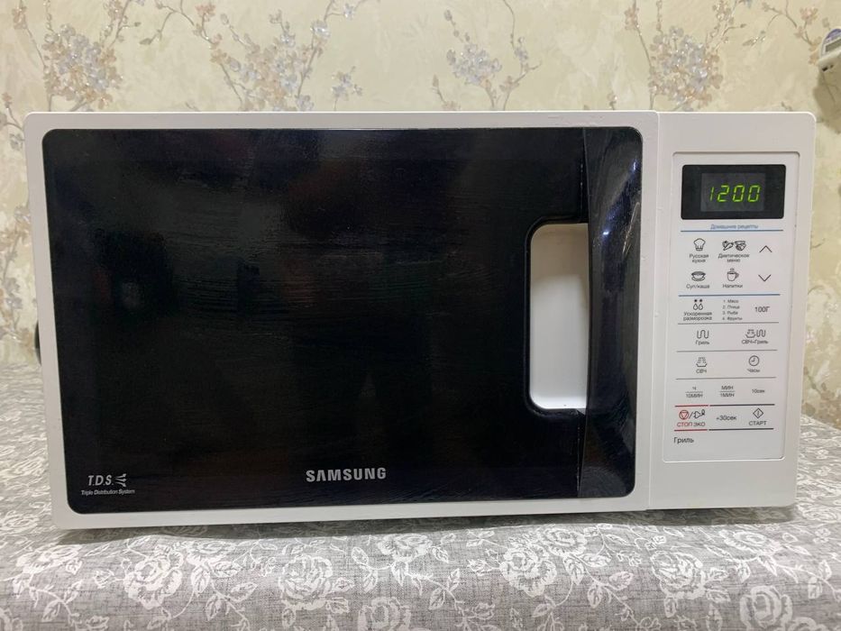 Микроволновая печь Samsung ME83ARW