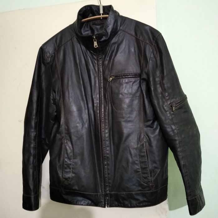 Натуральные кожаные куртки.